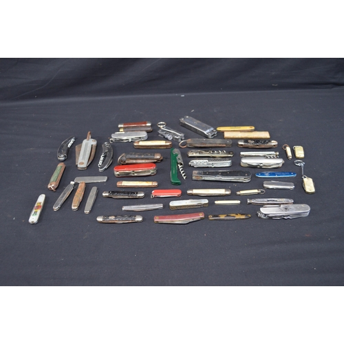 217 - Collection of forty various folding pocket, fruit and other knives together with two pocket multi-to... 