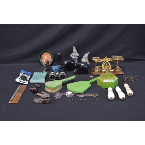 224 - Collection of sundry items to include: three ceramic pull handles, postal scales & weights, spectacl... 