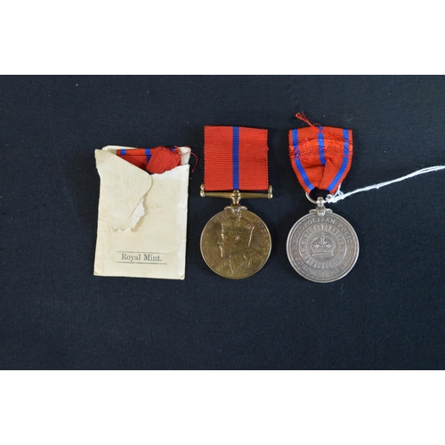 226 - Silver Metropolitan Police Coronation 1911 Medal together with a bronze Metropolitan Police Coronati... 