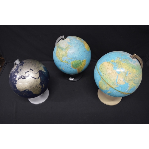 112 - Group of three late 20th century globes