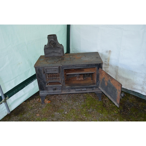 133 - Iron Belle portable stove - 90.5cm wide