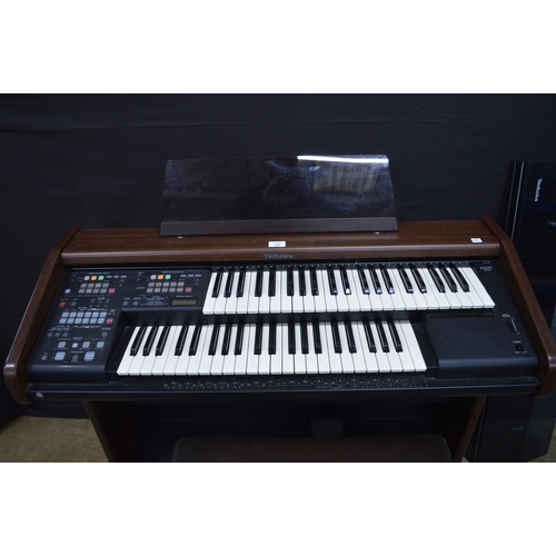 23 - Technics electronic organ Model SX-EN2 with power cable and stool - 107cm x 44cm x 89cm tall (Sold a... 