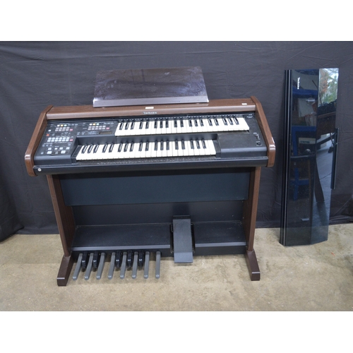 23 - Technics electronic organ Model SX-EN2 with power cable and stool - 107cm x 44cm x 89cm tall (Sold a... 