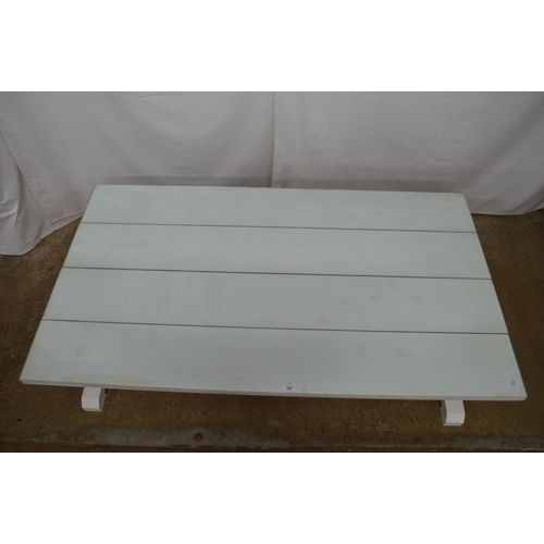 286 - Large painted pine coffee table having four plank top with glass cover - 152cm x 86cm x 36cm tall