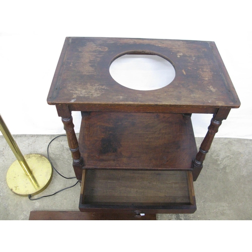 332 - Mahogany washstand/side table, the loose top with wash basin aperture below, standing on turned supp... 