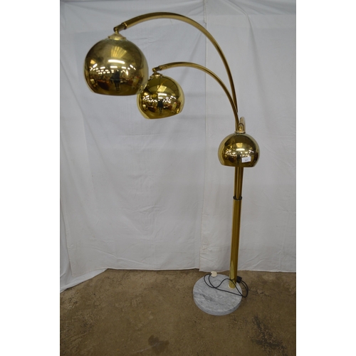 361 - Made in Italy gilt metal three branch floor lamp, standing on circular marble base - 124cm x 201cm t... 