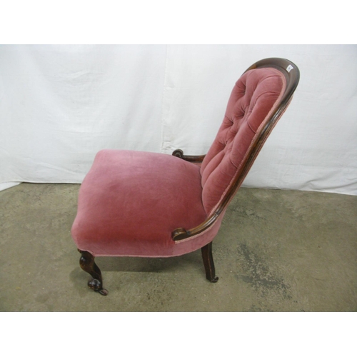 389 - Victorian spoon back chair having button back and padded seat, standing on cabriole front legs with ... 