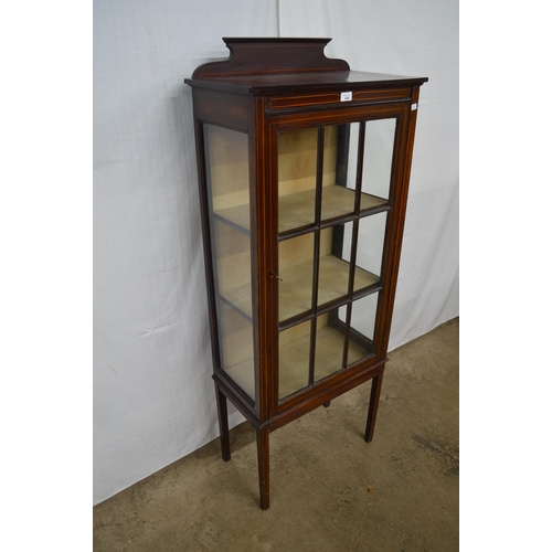 424 - Mahogany inlaid glazed display cabinet having a raised back over an astragal glazed door opening to ... 