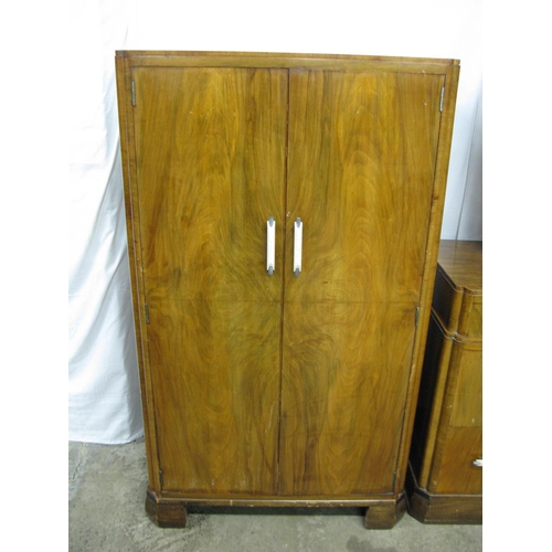 430 - 1930's walnut dressing table having a triple mirror over a central drawer flanked by three drawers, ... 