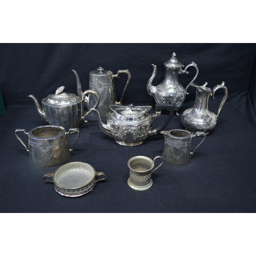 48 - Collection of silver plate to include: teapots and cutlery etc