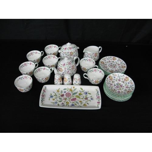 115 - Minton Haddon Hall part tea and dinner ware to comprise: six tea cups, seven 14.5cm saucers, six 16c... 