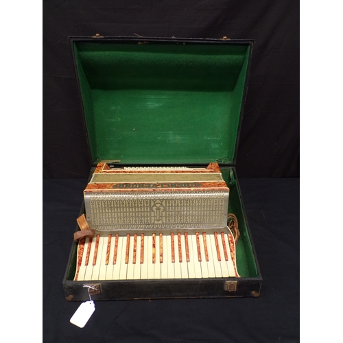 74 - Casaliverona piano accordion