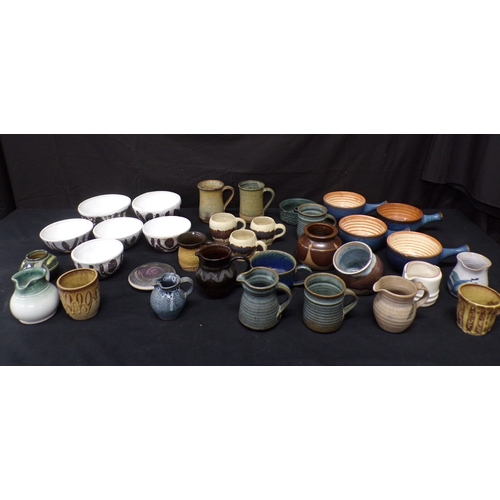 77 - Quantity of pottery to include: Wootton Courtenay and Ruth Lyle Glynden pottery