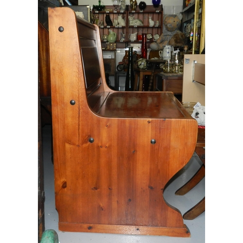 118 - Pine storage seat bench apx 82 cm height,