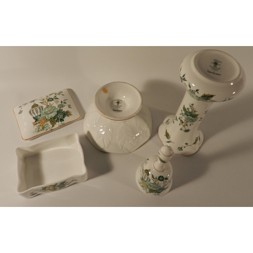 159 - Set of Chinese porcelain, vase apx 20cm height, bowl , ring etc...