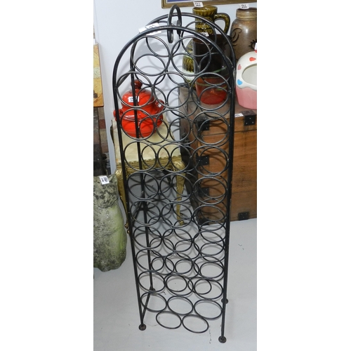 230 - Vine rack , metal , 31 vines