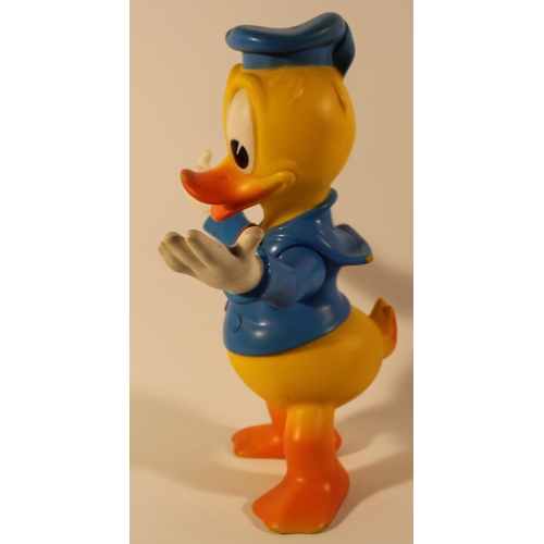 323 - Genuine Disney Donald Duck 1969