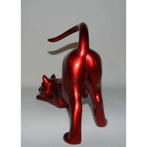 7 - Art deco Red resin cat statue with red porcelain vase ,cat motive vase is apx 18cm height