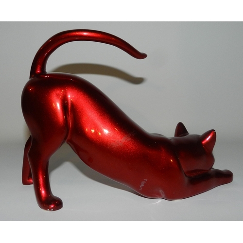 7 - Art deco Red resin cat statue with red porcelain vase ,cat motive vase is apx 18cm height