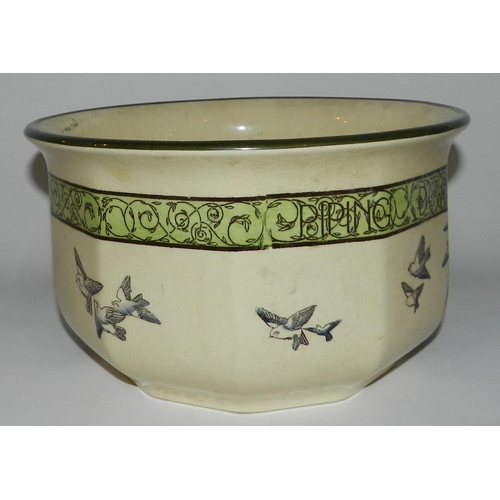 89 - Royal Dulton Chamber Pot apx 14cm height & 24.5cm diameter