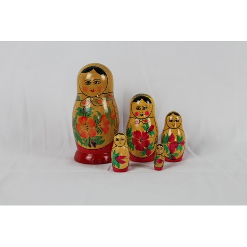 158 - Vintage Russian Nesting Babushka Doll, 5.5''Inches Tall, 5 pcs