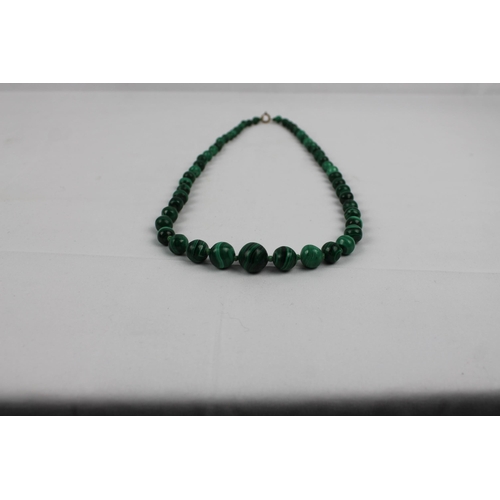 295 - Vintage Green Malachite Bead Necklace, 26'' inches, 66cm