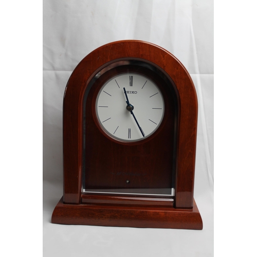 430 - Seico Mantel Clock, Mint Condition, With Box 28 x 23 cm