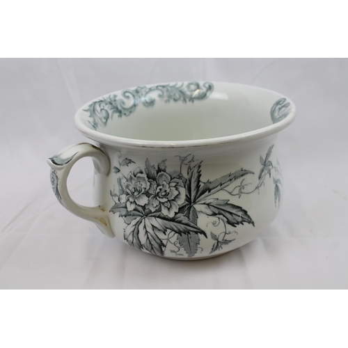 15 - Victorian Doulton Burslem Chamber Pot, diameter 9'' inches (23cm)