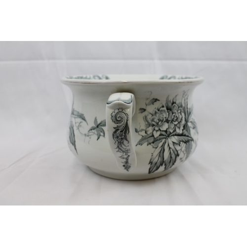 15 - Victorian Doulton Burslem Chamber Pot, diameter 9'' inches (23cm)