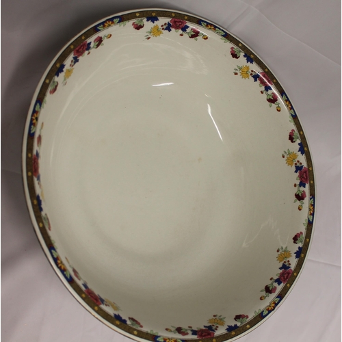 19 - Vintage Midwinter Porcelon Burslem England Large Washing Bowl , 16'' inches in diameter ( 41cm)