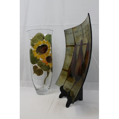 45 - Beautiful Tall Glass Vase with Hand Painted Sunflowers 13 1/2'' inches tall, 34.5cm
with a Large Gla... 