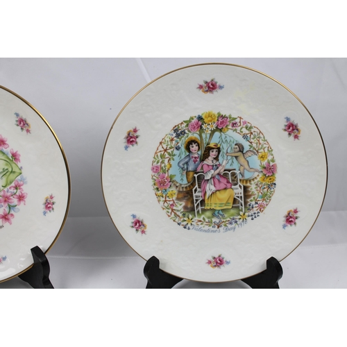 50 - Two Royal Dulton Valentines Plates, In box, 8 1/2'' inches in diameter, 21cm