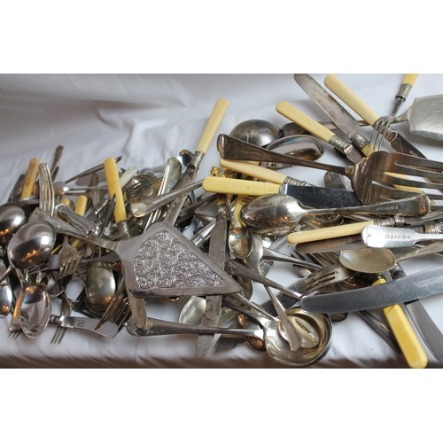 69 - Job lot of a Vintage Cutlery