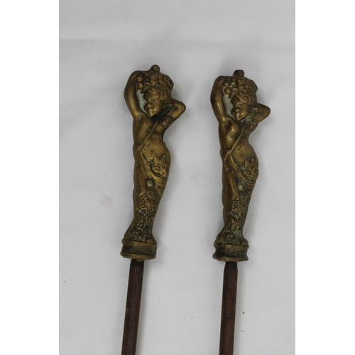 67 - Victorian Brass Companion Set with a decorated Handles  , 63 cm