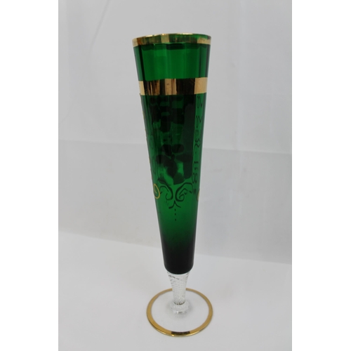 73 - Japan 1950 - 1960's Gold Gilt Emarald Green Vase , 25 cm tall