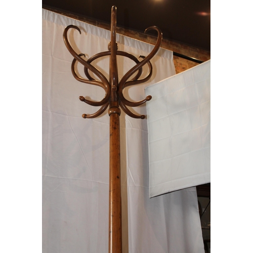 133 - Vintage Cloth and Hat Hanger