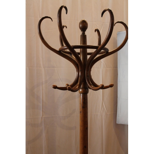 133 - Vintage Cloth and Hat Hanger