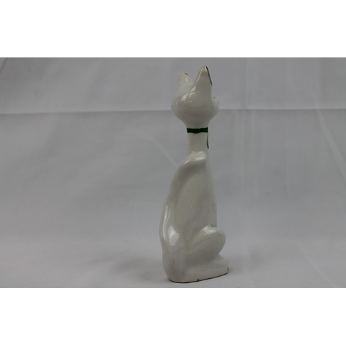 138 - Vintage Whimsical Long Necked Porcelain Cat, 1960 / 1970