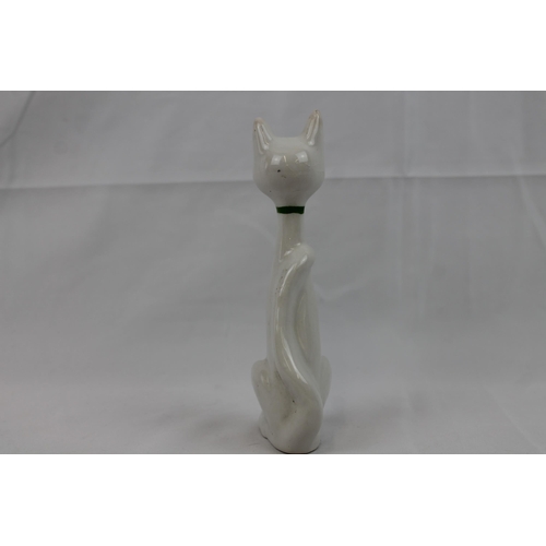 138 - Vintage Whimsical Long Necked Porcelain Cat, 1960 / 1970