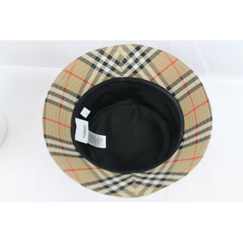 168 - Burberry Mens Hat size M , New without tags