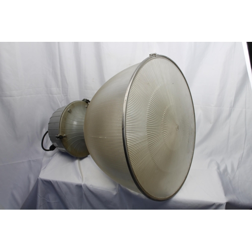 223 - Large Industrial Light , in perfect working condition, 70 cm tall , diameter is 60cm