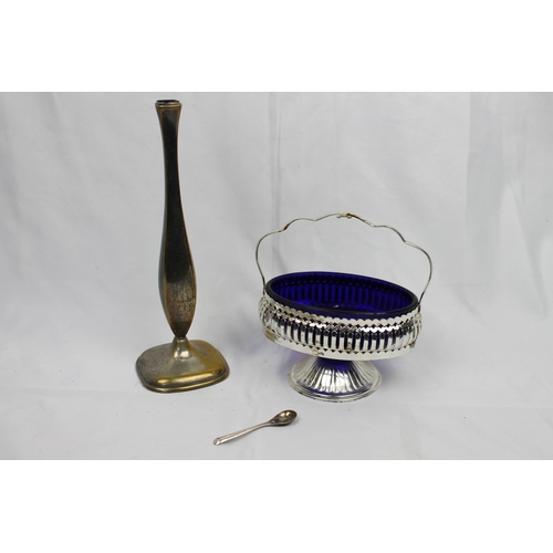 227 - Vintage Mayell Queen Anne Oval Jam Jelly Dish Silver Plated, Cobalt Blue Glass and an Vase 23 cm tal... 