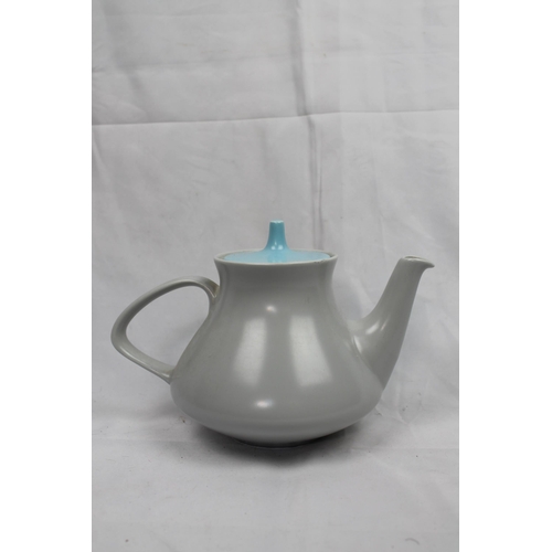 228 - Large Poole Pottery Teapot , 17 x 23 cm