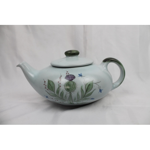 229 - Buchan Scotland Pottery Teapot, 13 x 25 cm