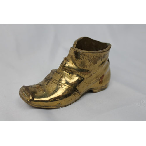 256 - Vintage Solid Brass Shoe , 8cm