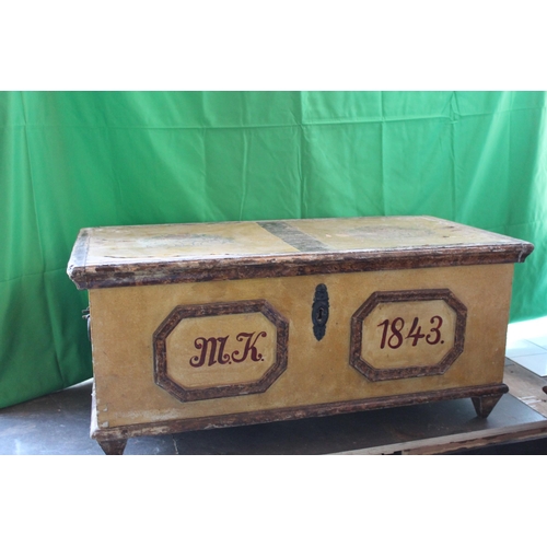 295 - Vintage Large Chest / Trunk with Key, 95 x 46 x 42cm