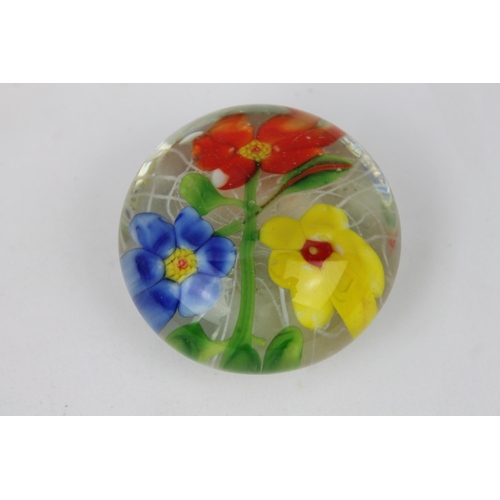 102 - Vintage 20th Century Chinese Art Glass Paperweight, 6.5 cm in diameter