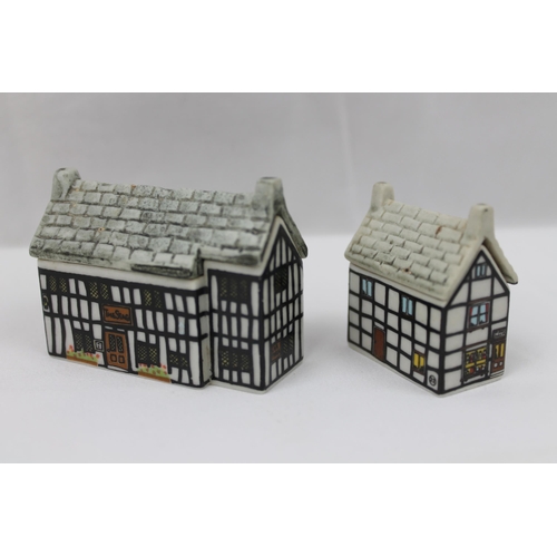 23 - Wade's Houses on Why, The Stag Hotel and a Sweets Shop House , 7 x 5 cm a 4 x 5 cm