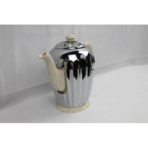 323 - Large Art Deco Tea Pot In Chromed Warmer 20 cm tall