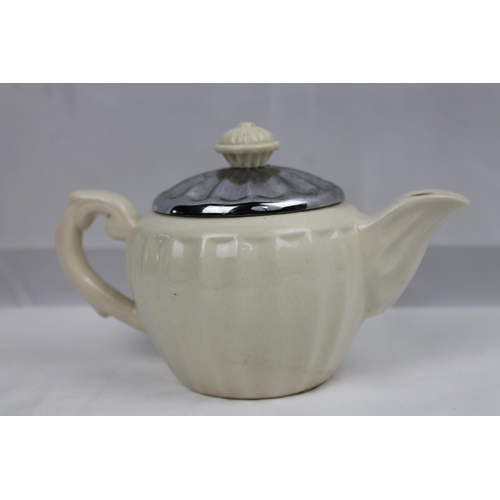 327 - Art Deco Creamer , 11 cm